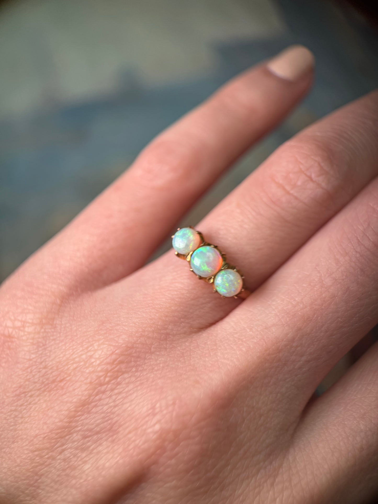 Stunning Opal 3 Stone Ring