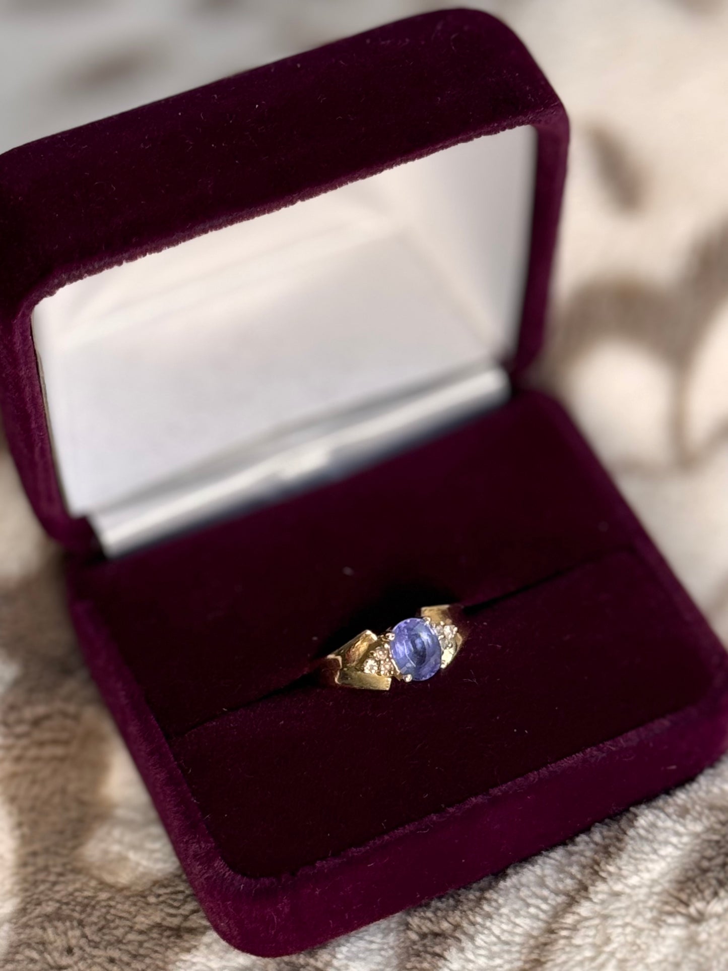 14 Carat Gold Tanzanite & Diamond Ring