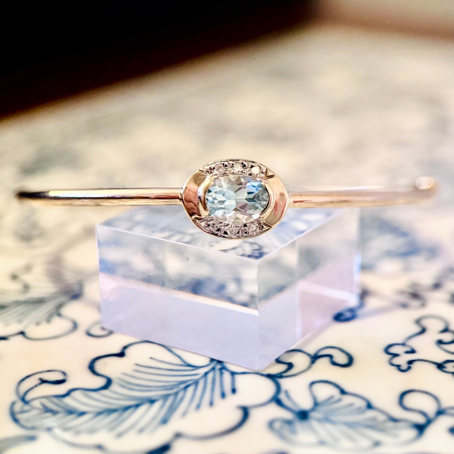 9 Carat Gold Blue Topaz & Diamond Bangle