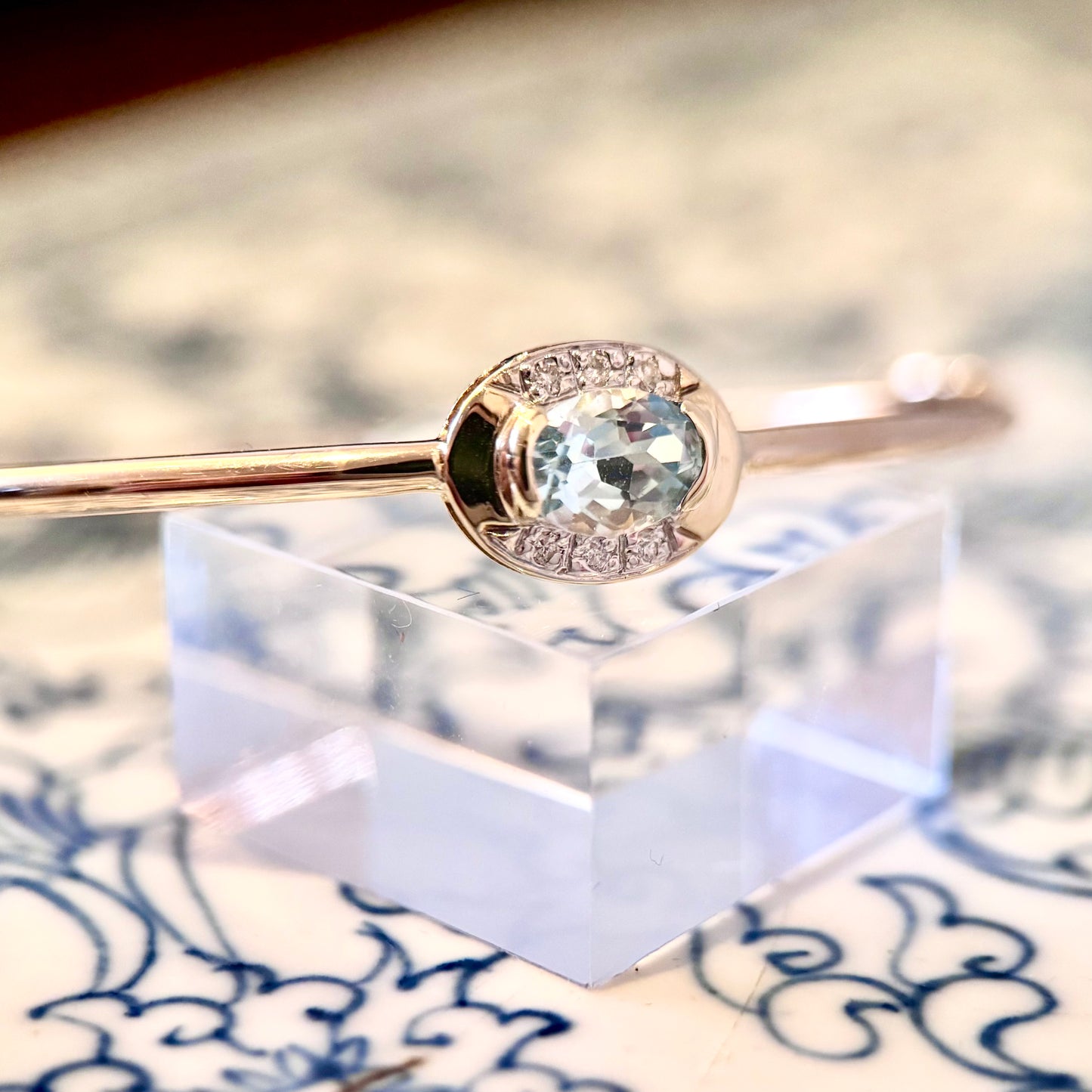 9 Carat Gold Blue Topaz & Diamond Bangle