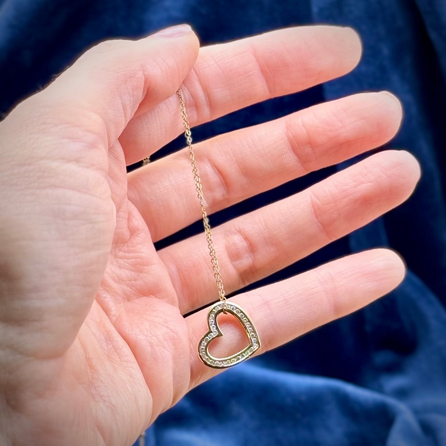 9ct Gold Diamond Heart Pendant Necklace