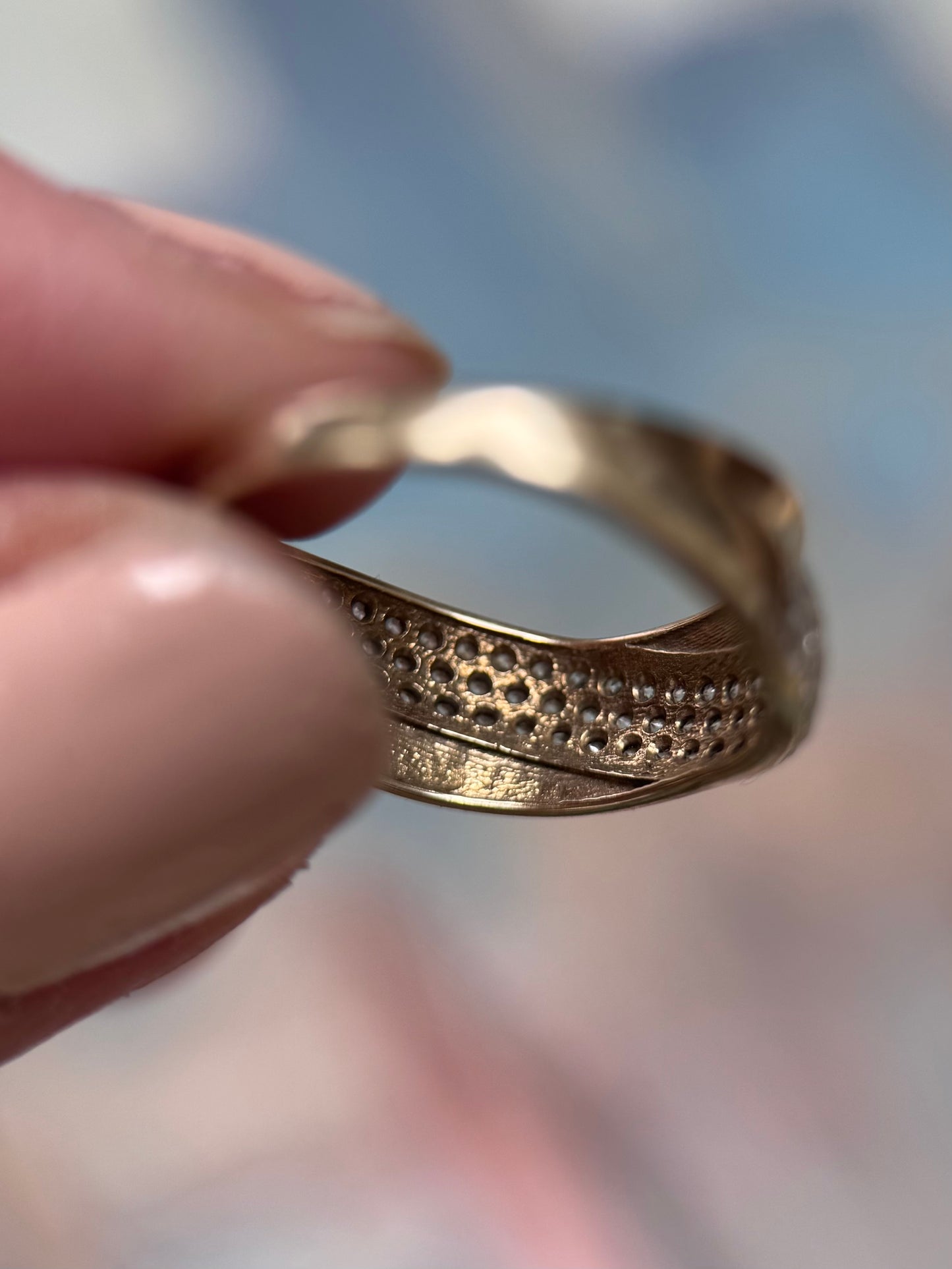 9ct Gold Stylish Diamond Band Ring