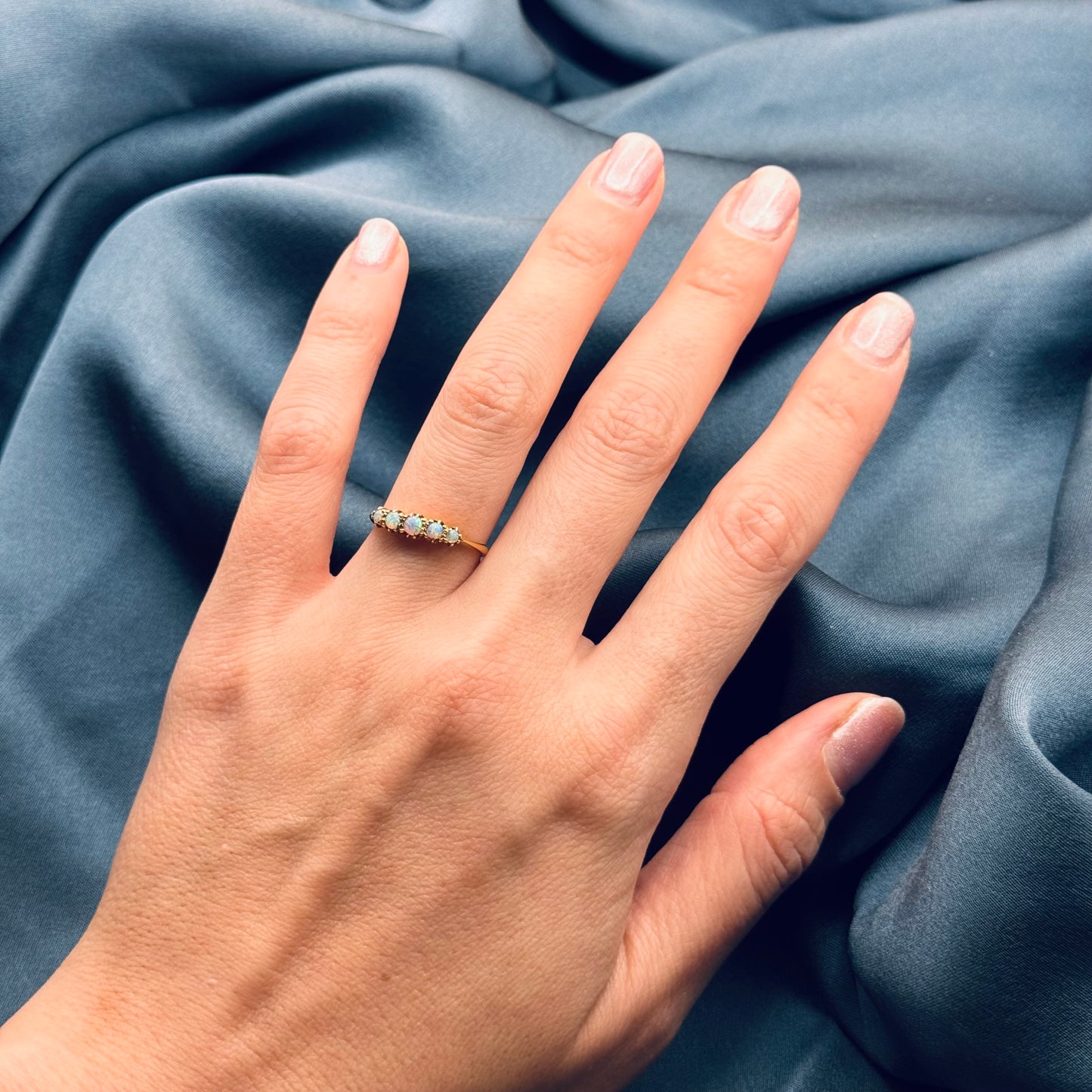 18 carat Opal 5 Stone Ring