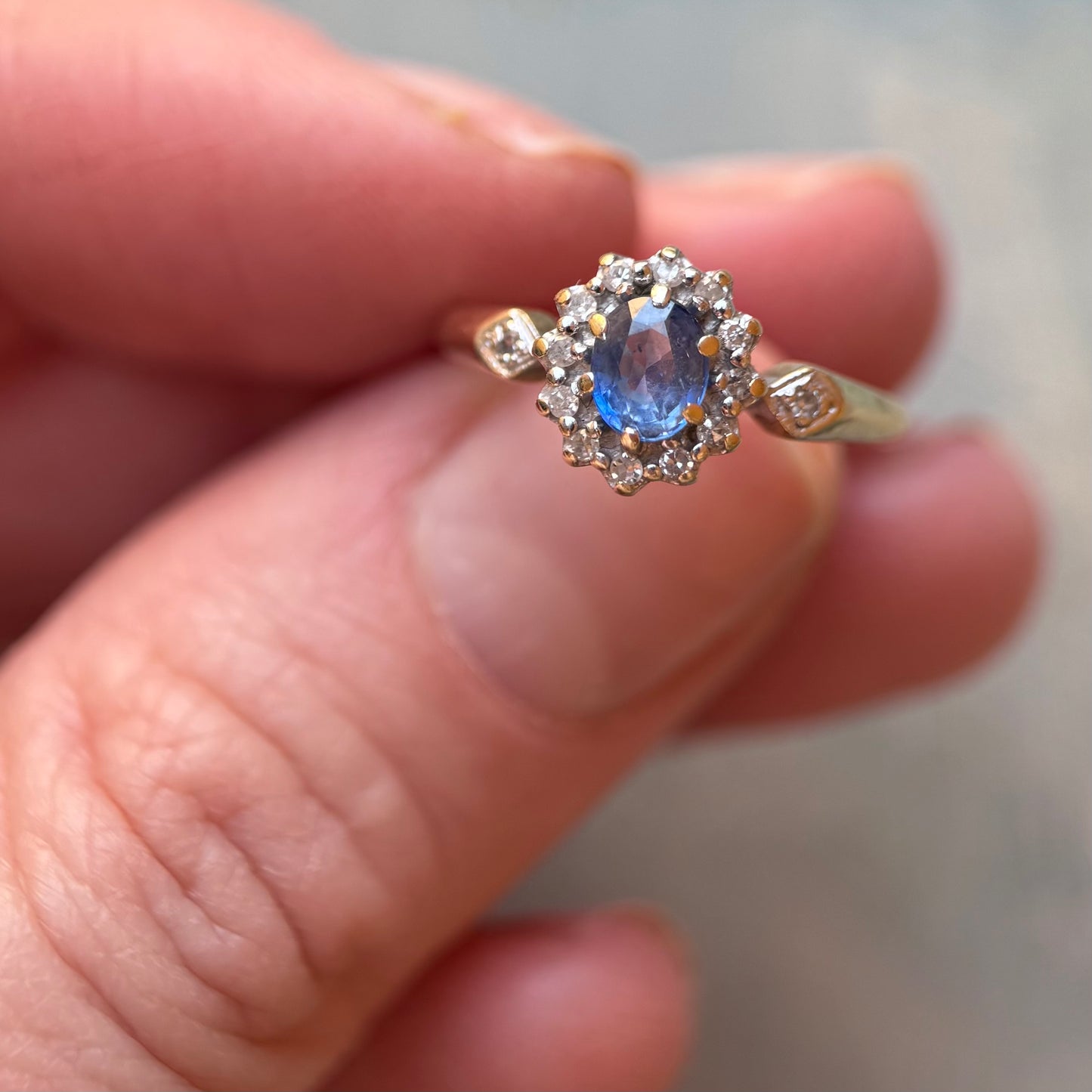 9 Carat Sapphire Diamond Cluster Ring
