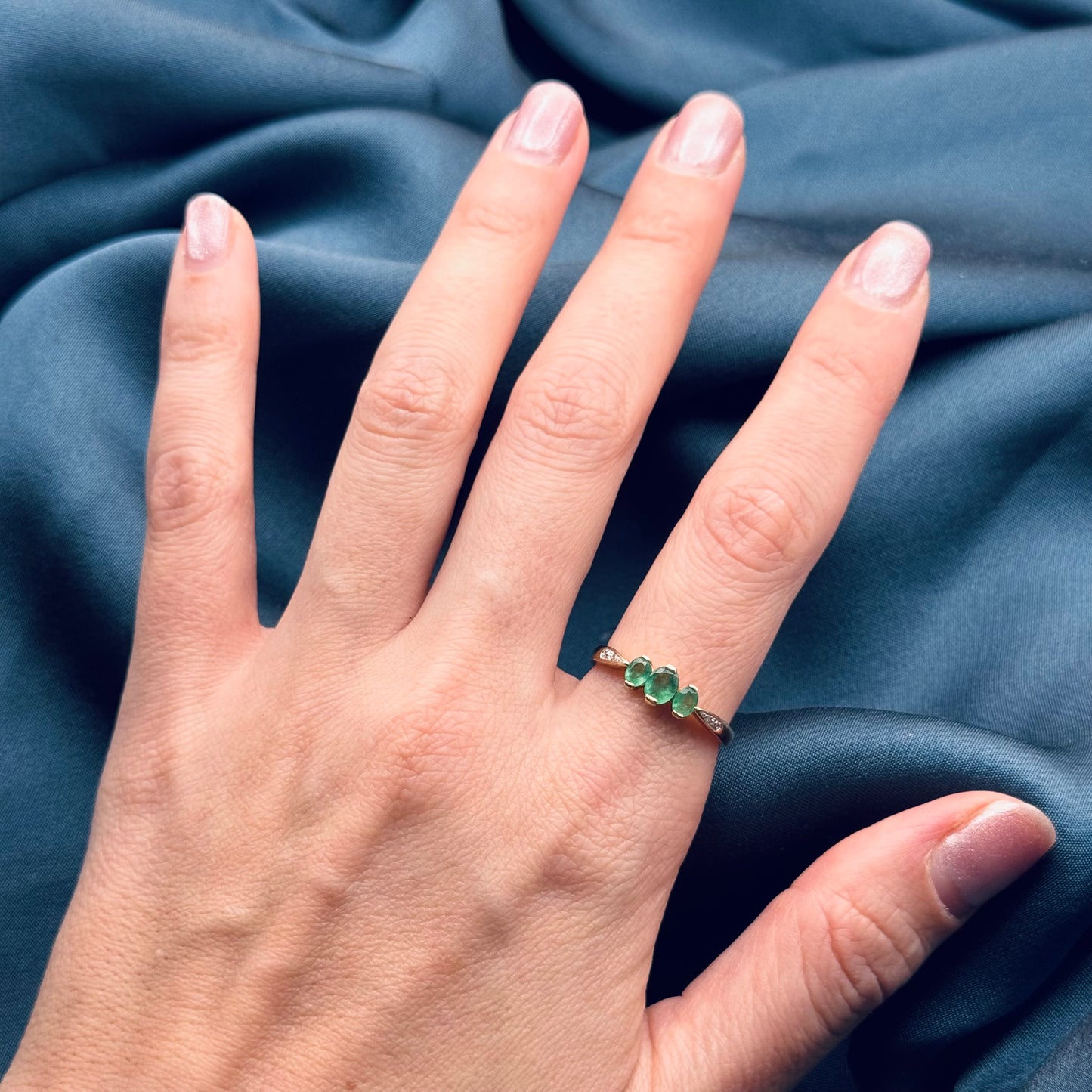 9 Carat Gold 3 Stone Emerald Ring