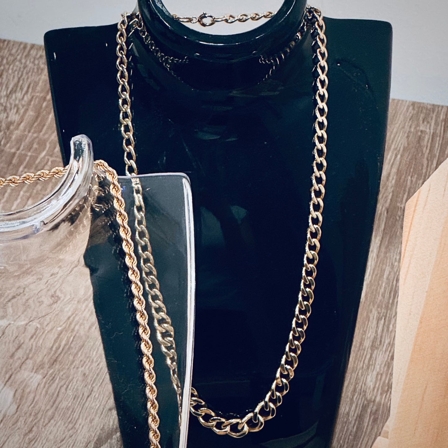 Solid 9ct Gold Curb Link Chain Necklace