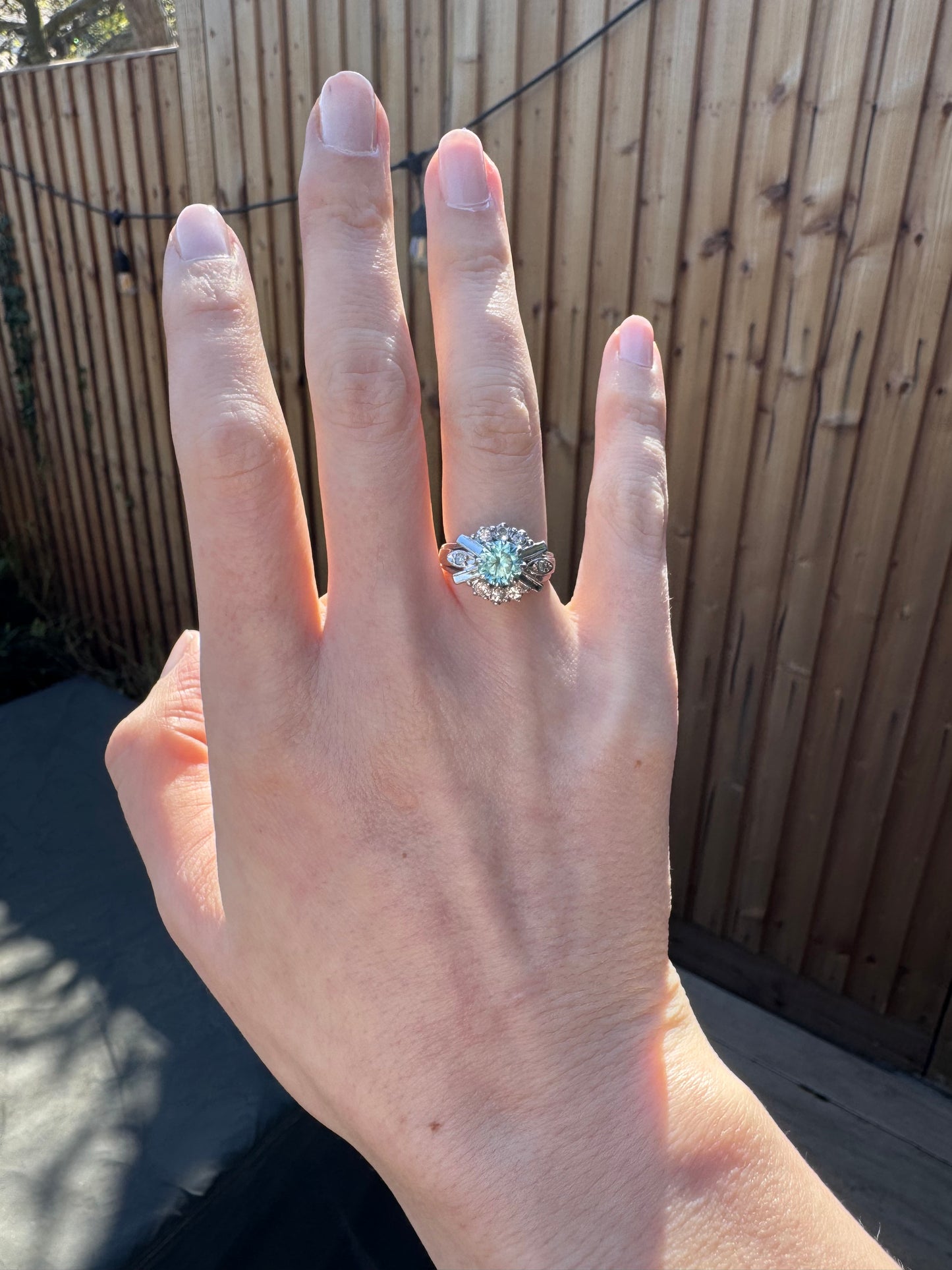 18ct Gold Zircon & Diamond Ring