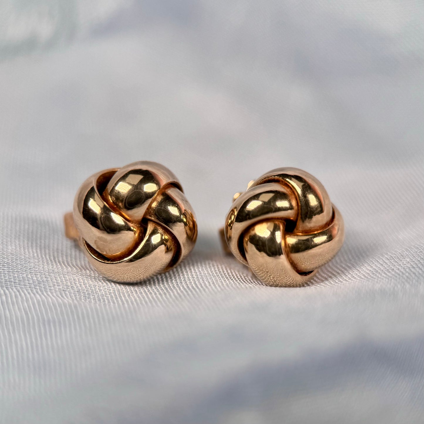 10 Carat Gold Knot Earrings