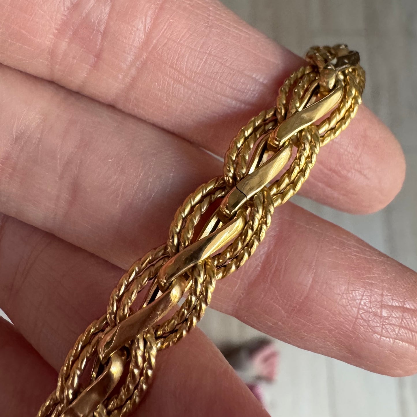 Ornate 9 Carat Yellow Gold Curb Link Bracelet
