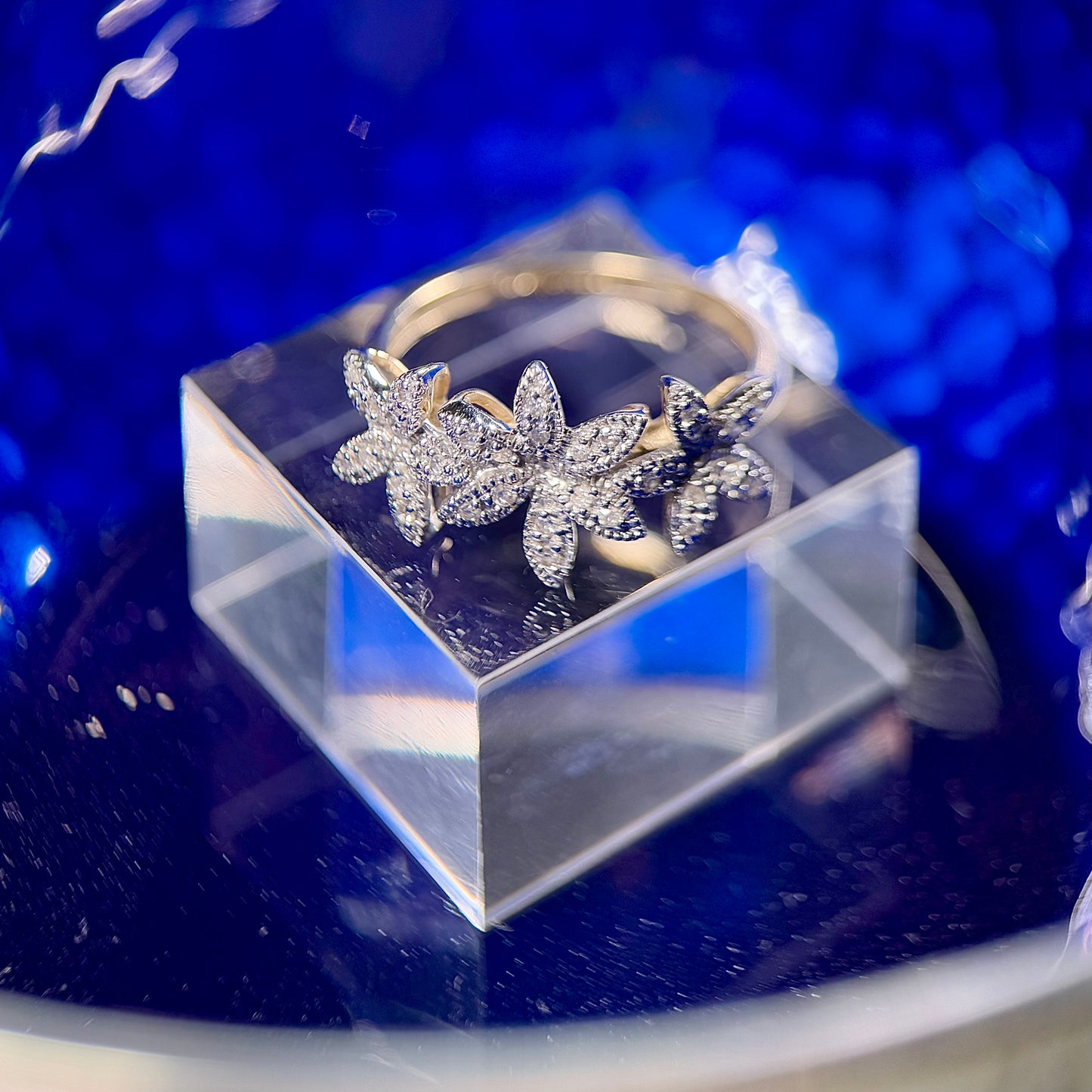 9 Carat Gold Diamond Triple Flowerhead Ring