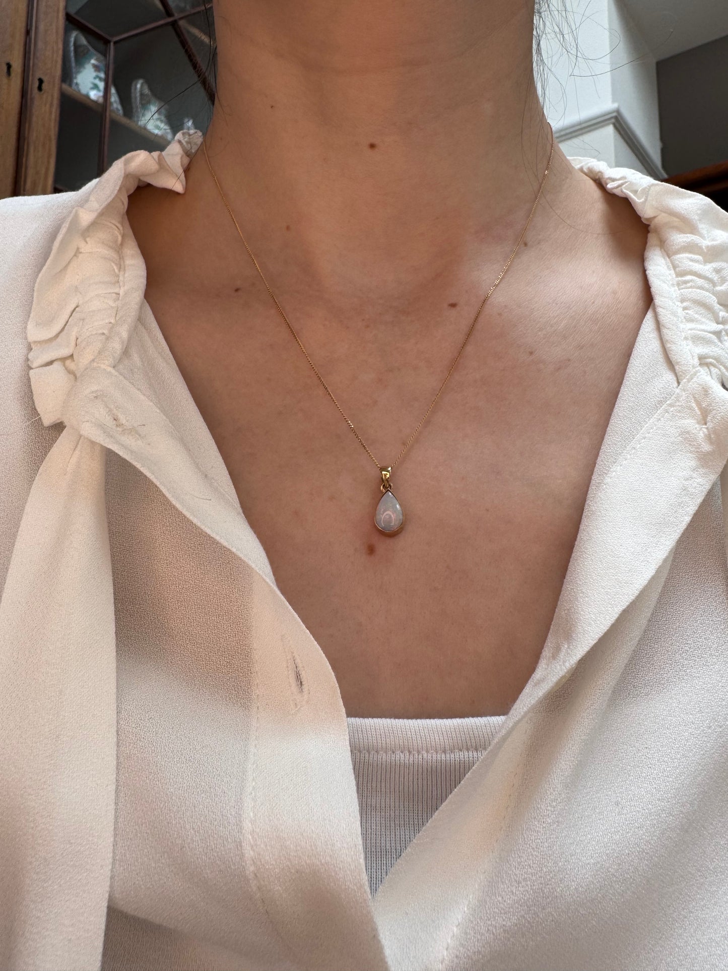 9ct Gold Opal Pendant Necklace