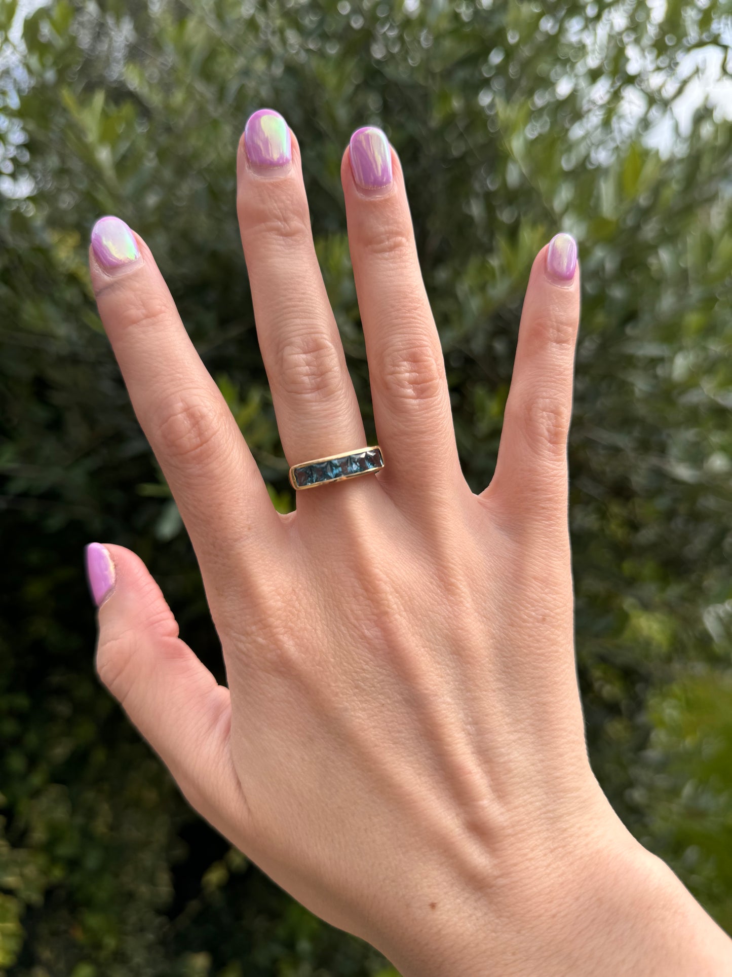 9 Carat Gold Blue Topaz Unisex Ring