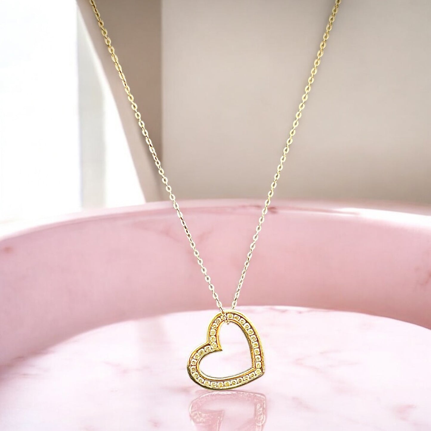 9ct Gold Diamond Heart Pendant Necklace