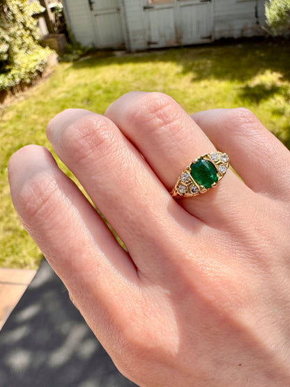 Large 18ct Gold Emerald & Diamond Ring