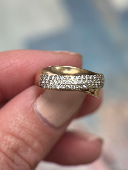 9ct Gold Stylish Diamond Band Ring