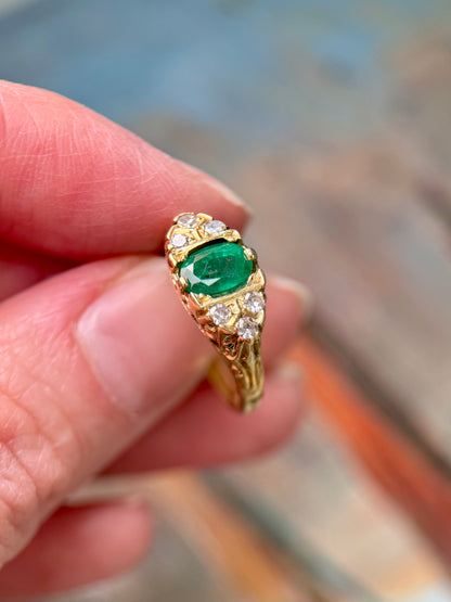 Large 18ct Gold Emerald & Diamond Ring