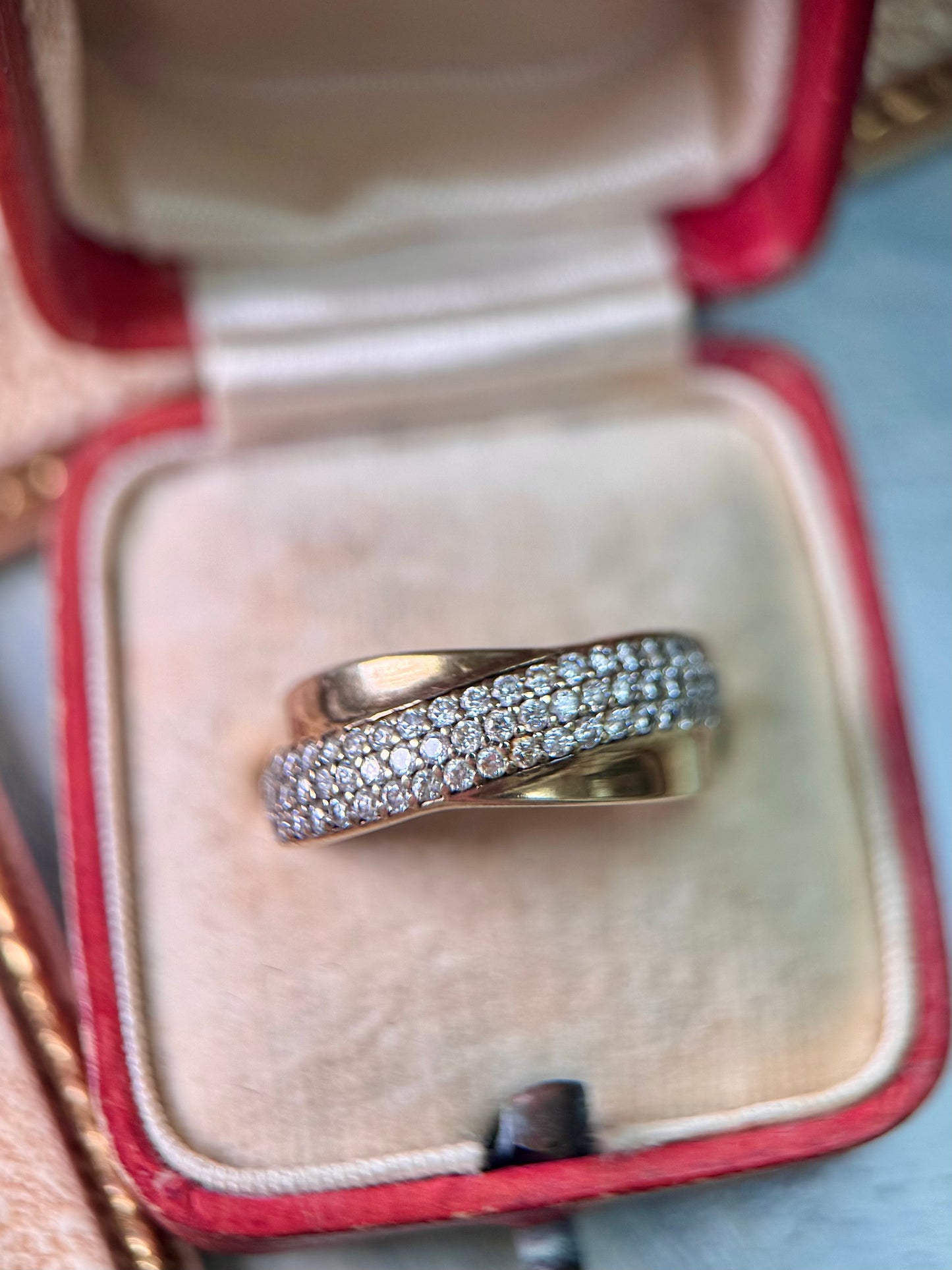 9ct Gold Stylish Diamond Band Ring