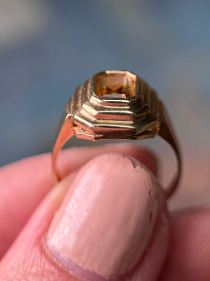 9ct Gold Rectangular Citrine Ring
