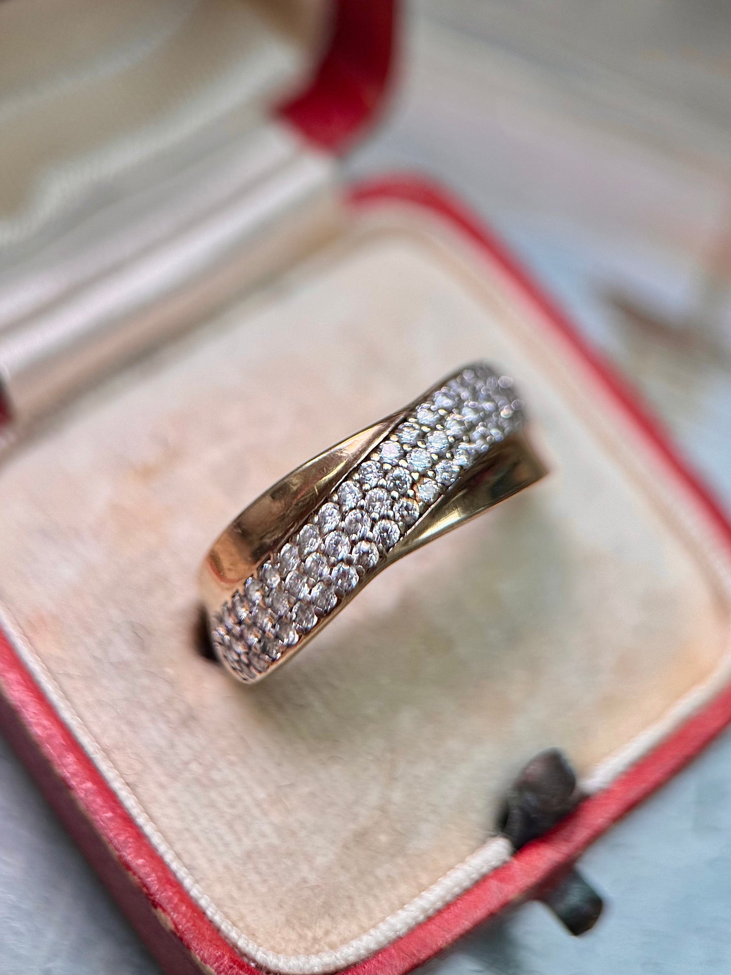 9ct Gold Stylish Diamond Band Ring