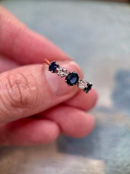 18ct Sapphire & Diamond Ring