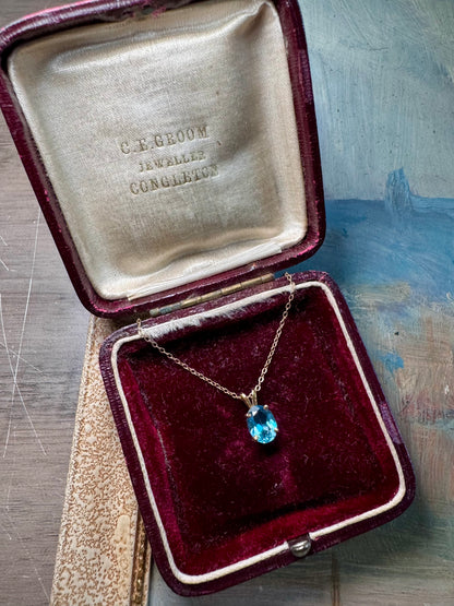 14ct Gold Blue Topaz Solitaire Necklace