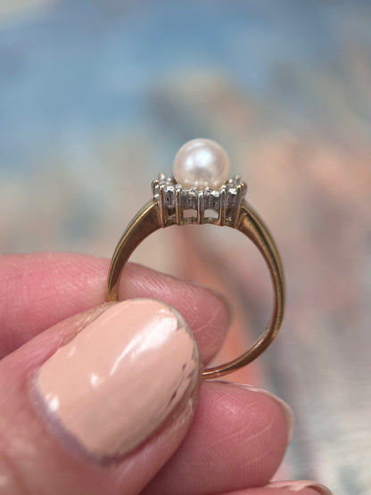 9ct Gold Pearl & Diamond Ring