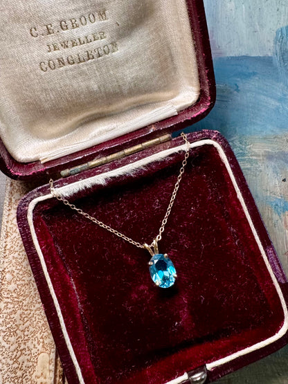 14ct Gold Blue Topaz Solitaire Necklace