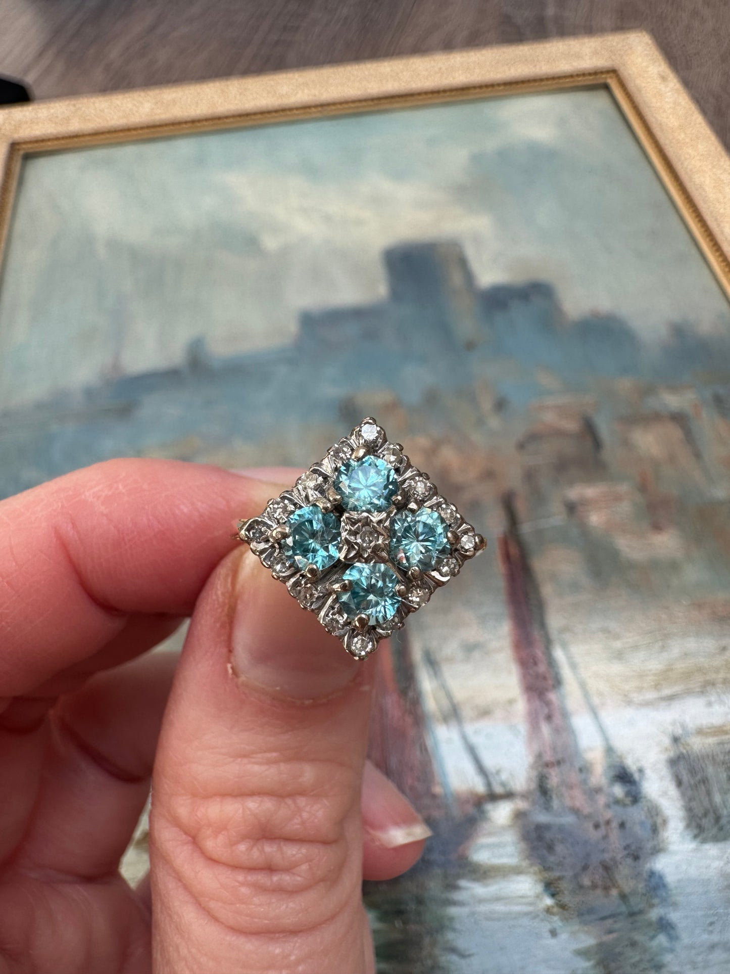 18ct Gold Zircon & Diamond Ring
