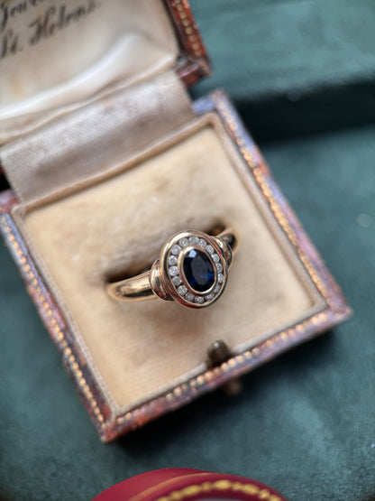 9ct Gold Vintage Sapphire & Diamond Ring