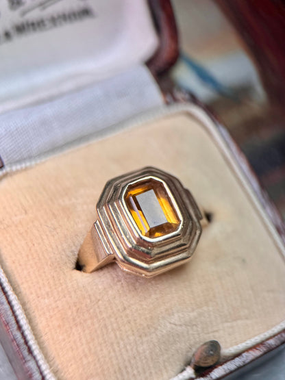 9ct Gold Rectangular Citrine Ring