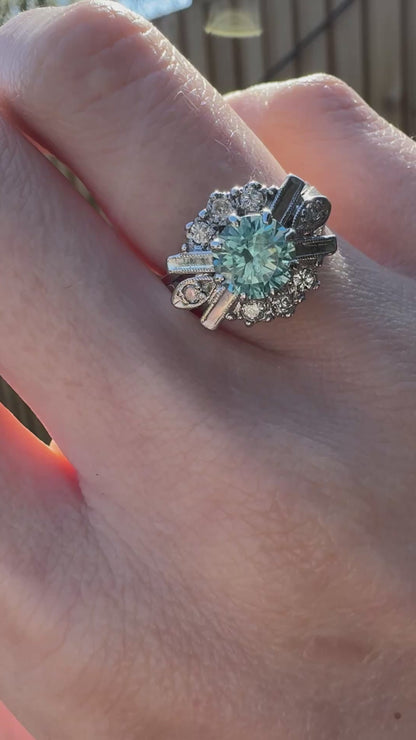 18ct Gold Zircon & Diamond Ring