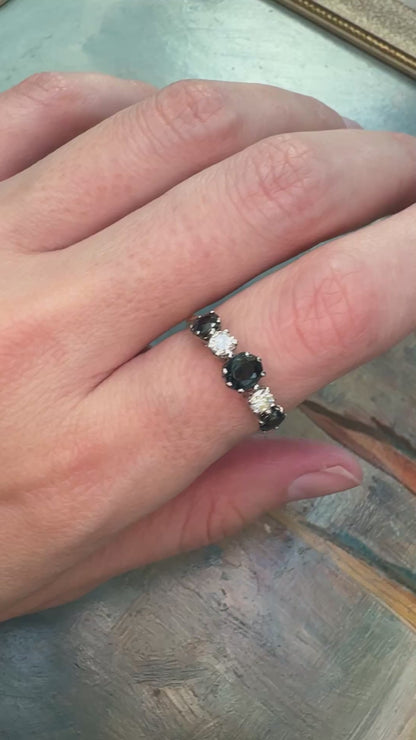 18ct Sapphire & Diamond Ring