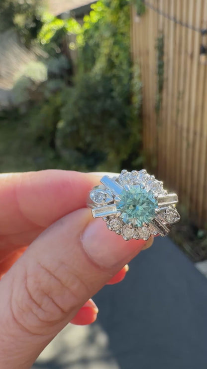 18ct Gold Zircon & Diamond Ring